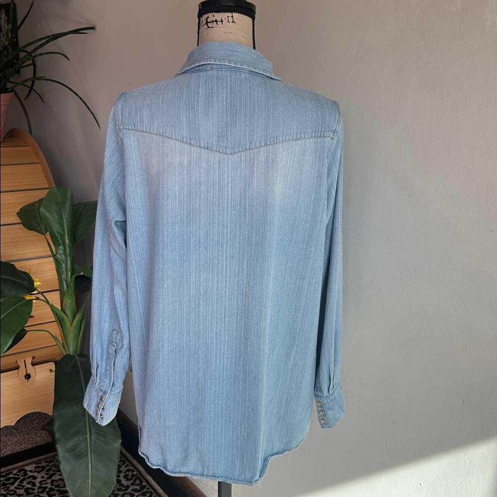 Tuckernuck Steele Snap Button Denim Chambray West… - image 5